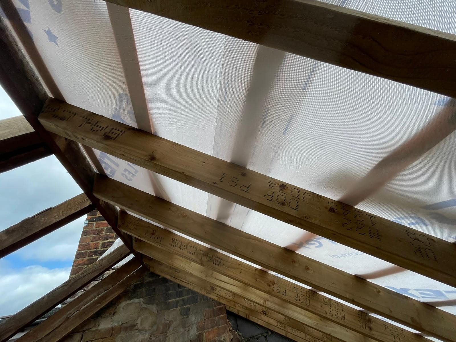 Roofing project - 982611199824506