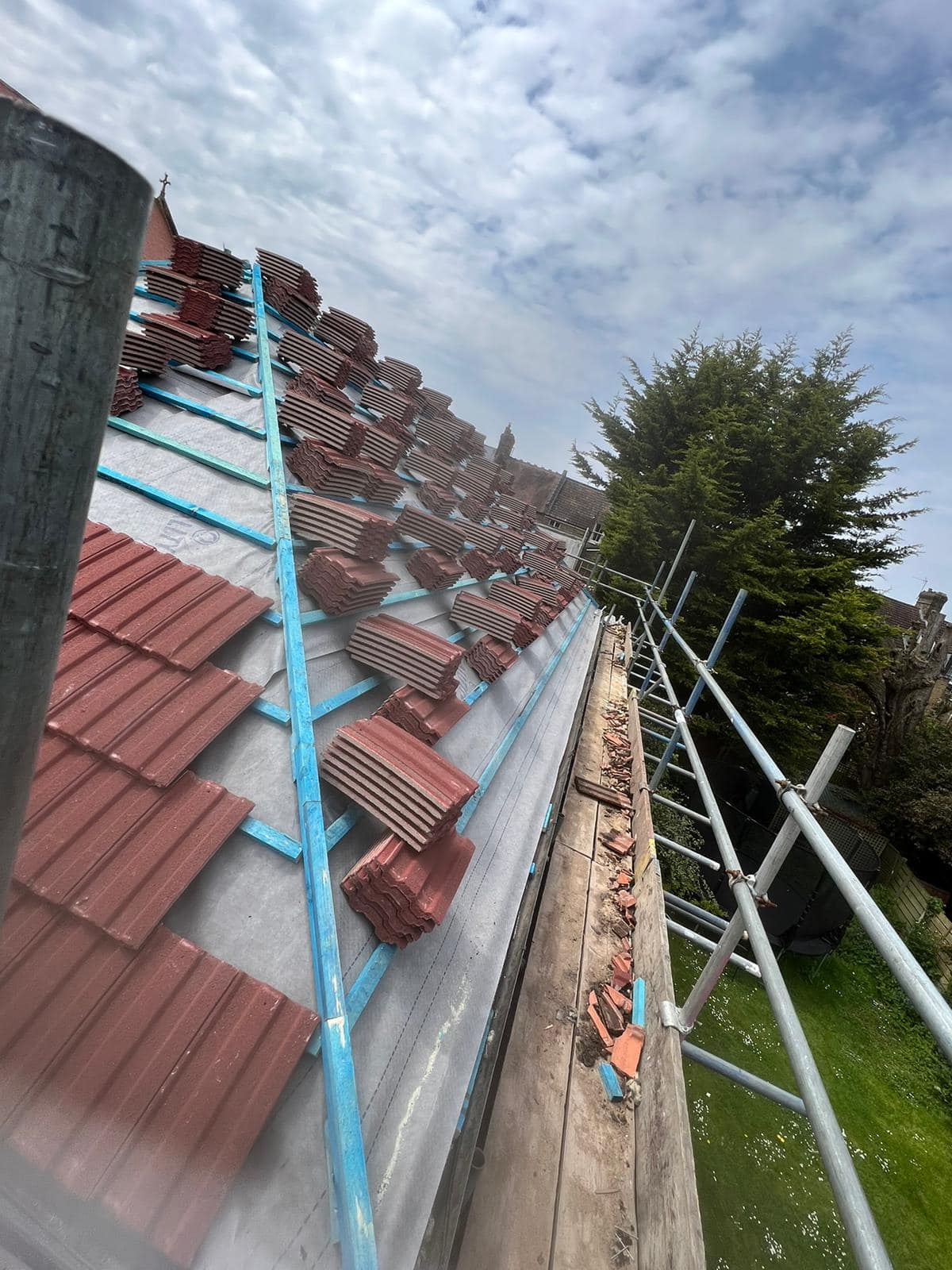 Roofing project - 982619993156960