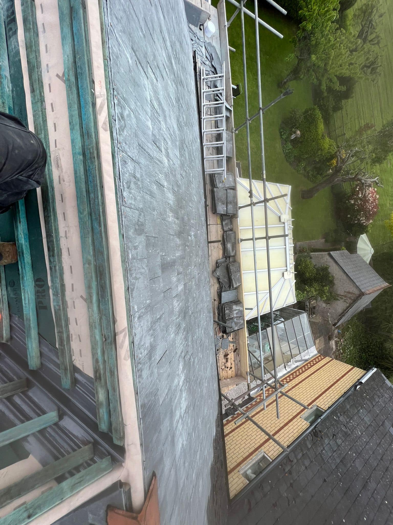 Roofing project - 982621389823487