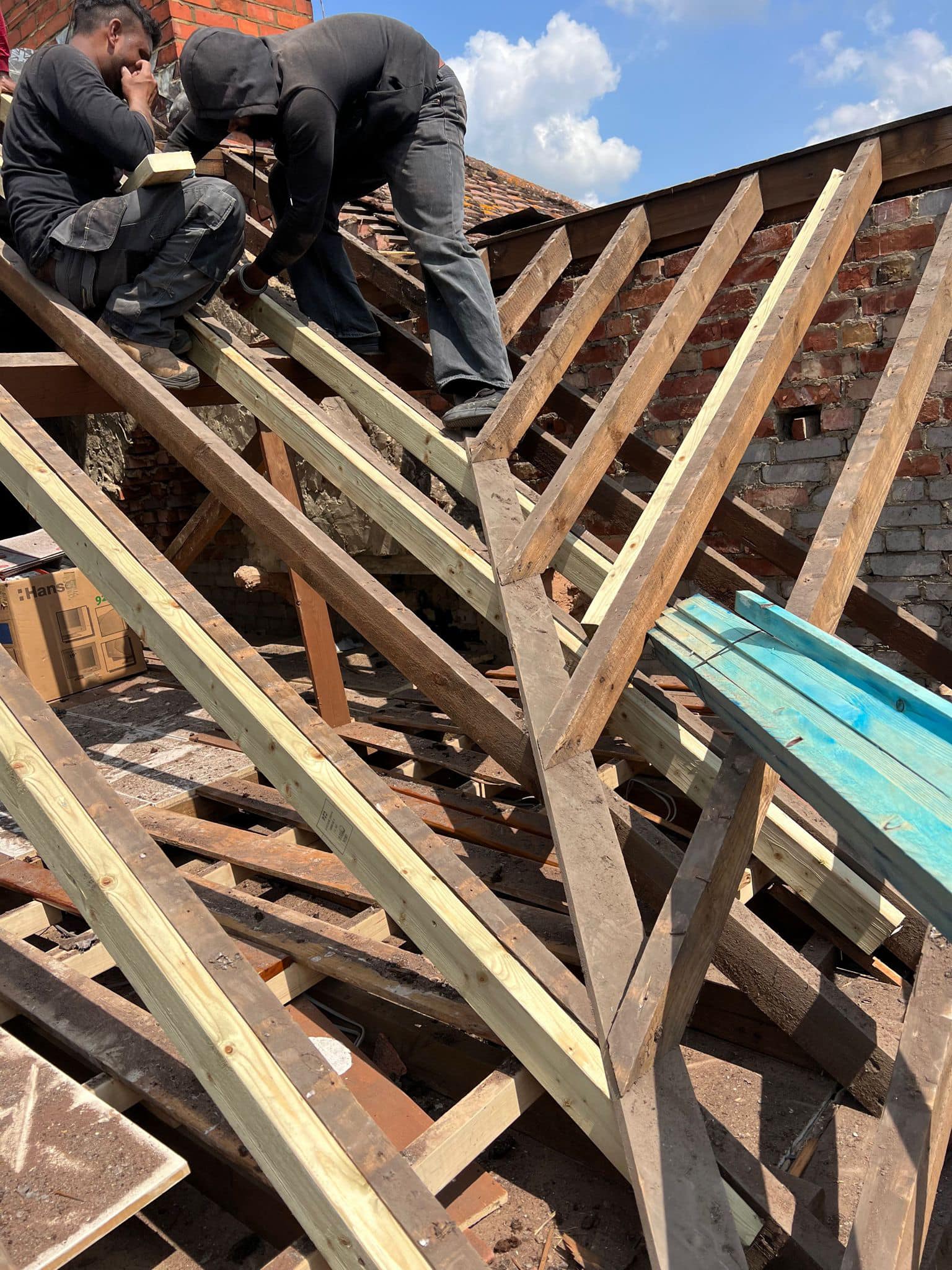 Roofing project - 983378153081144