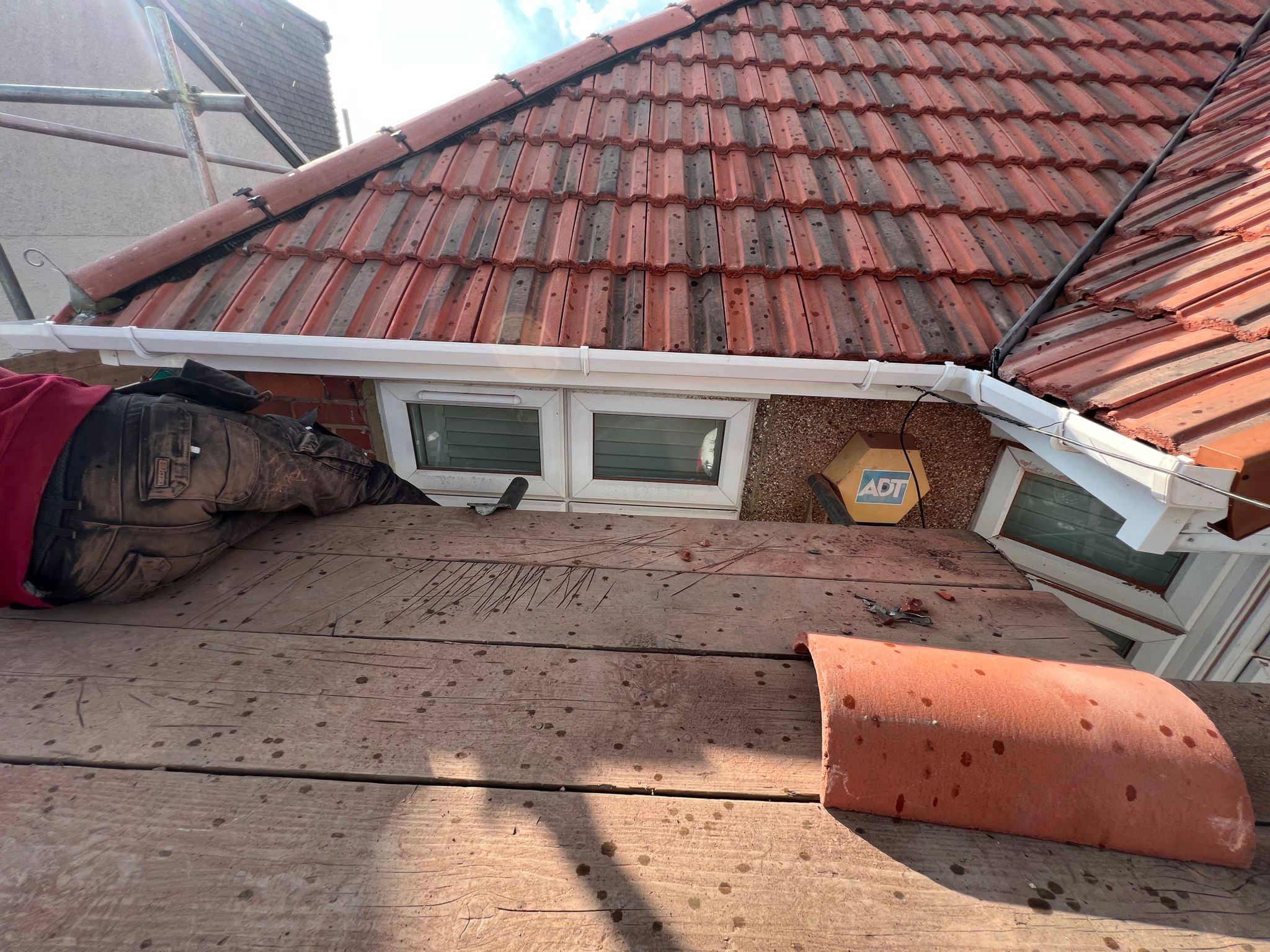 Roofing project - 983378203081139