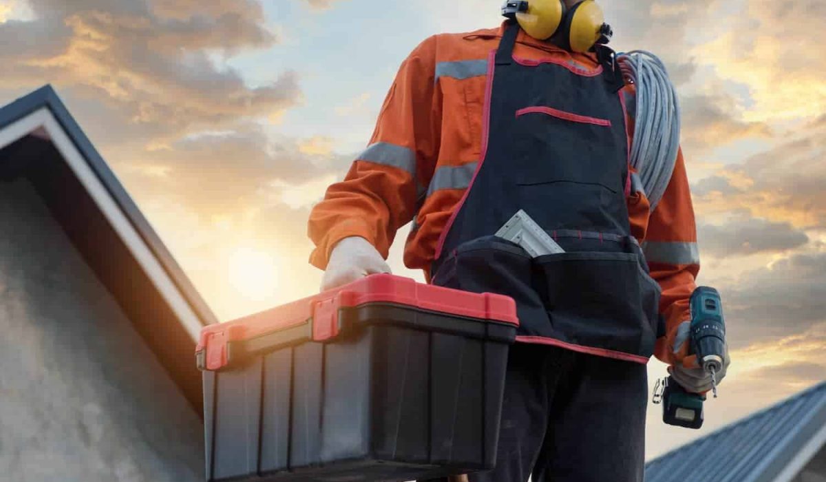 Your Go-To Solution in Urgent Situations For Emergency Roof Repair Services in London, UK