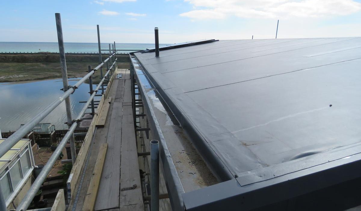 Provides Superior Premier Single Ply System Solutions in London